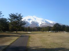 Mt-Iwaki01.jpg(7177 byte)